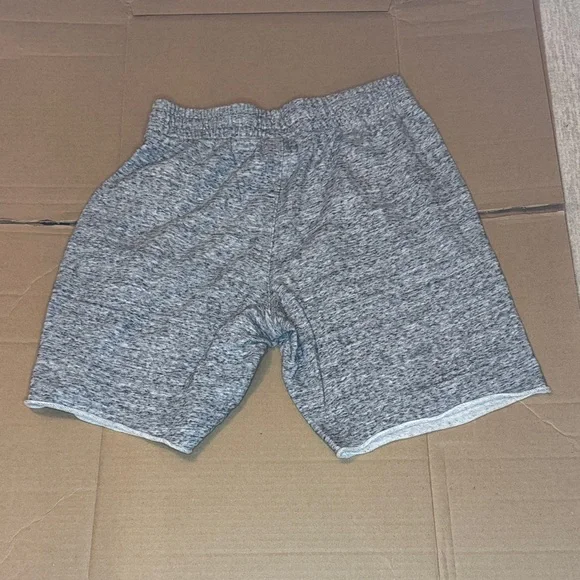 Under Armour Men’s Fleece Gray Athletic Shorts - Picture 4 of 4